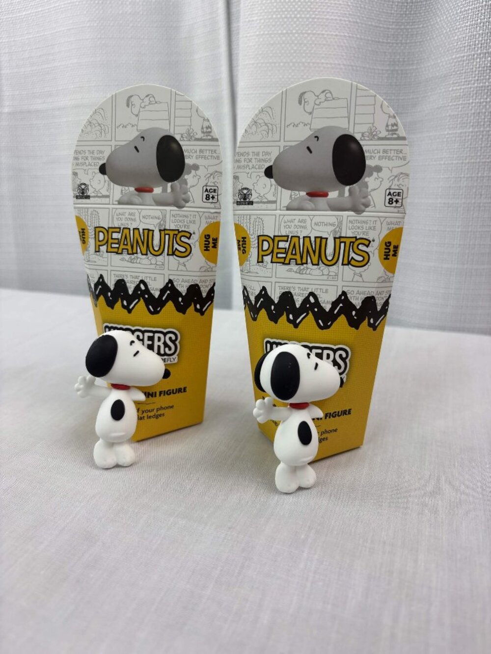 Huggers Built By CultureFly Peanuts Snoopy Open Box BRAND NEW